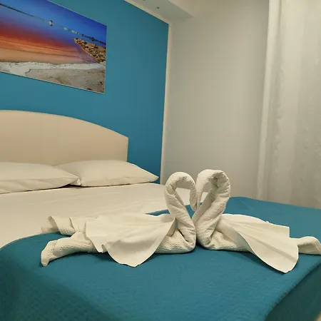 La Darsena Rooms & Parking-3